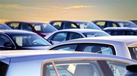 日报: 12月新能源车市场零售达47.5万辆, Rivian首席运营官辞职
